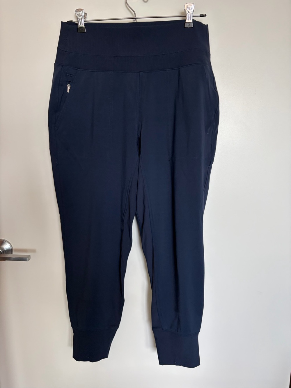 Athleta Venice High Rise Jogger Navy MP - Picture 3 of 4